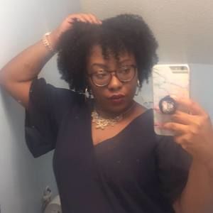 Meet your Posher, Lashaun